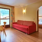 Sonnberg Aparthotel 4*