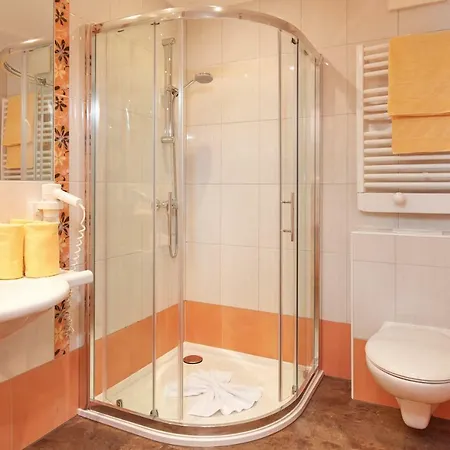 Sonnberg Aparthotel 4*