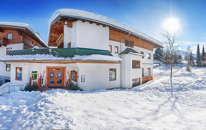 Aparthotel Sonnberg 4*